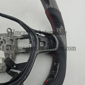 Volant de voiture en cuir perforé avec poignée en fibre de carbone et LED de haute qualité pour Honda Civic 11e génération - Product Image 2