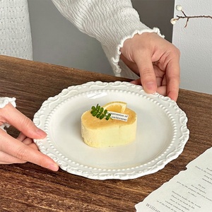 Assiettes en céramique française en vrac, à <span class=keywords><strong>fleurs</strong></span> en relief, blanches et jaunes, vintage, pour le dîner, le gâteau, le pain, le beurre, <span class=keywords><strong>assiette</strong></span> de service - Product Image 4