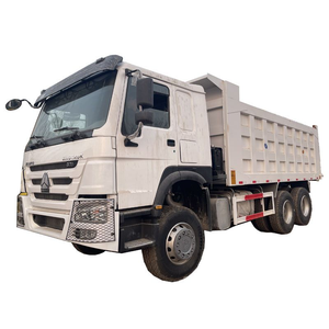 Howo Sinotruk 8x8 2024 6x4 4x2 Van Truck Lhd Horse Tractor Side Mirror Trucks en venta en Argelia - Product Image 1