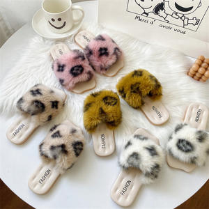 New Trend Pvc <b>slippers</b> House <b>Slipper</b> Outdoor <b>slippers</b> Ladies <b>slippers</b> Flat Plush <b>slippers</b> Fashion <b>slippers</b> With High Quality - Product Image 2