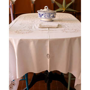 White Linen and Tatting <b>Lace</b> <b>Tablecloth</b> with Rosettes and 12 Napkins 252x170 cm - Product Image 2