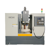 Petit centre d'usinage vertical VMC 640 Fraiseuse CNC de haute précision Système de contrôle GSK Cône de broche automatique BT40/BT30