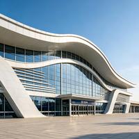 Gare de train à grande vitesse moderne, structure en acier, bâtiment de station de métro résistant aux tremblements de terre