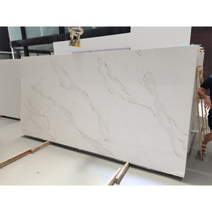 Plans de travail de cuisine modernes en quartz Goldtop 5054 Sandro, épaisseur et dimensions personnalisables, imperméables et ignifuges, origine Chine - Product Image 4