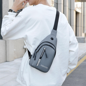 Bolsa de Peito Masculina Vintage Nova Tendência Casual com Zíper, Pequena Bolsa de Mensageiro de Grande Capacidade para Esportes ao Ar Livre - Product Image 3
