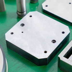 Service de prototypage rapide AMT VINA, usinage CNC, pièces métalliques personnalisées, acier, aluminium, cuivre, précision, Vietnam - Product Image 3