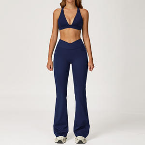 Ensemble de yoga col en V profond et dos nu, leggings évasés taille haute, longueur intégrale, sans couture, couleur unie, Spandex Polyester, 2 pièces - Product Image 1