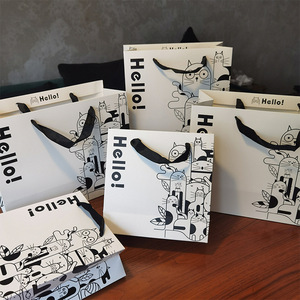 Sac en papier personnalisé avec logo, mat, <span class=keywords><strong>prix</strong></span> promotionnel, nouveau design tendance, conception gratuite - Product Image 1