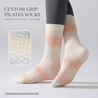 Chaussettes de Pilates en tricot moucheté personnalisées, chaussettes de yoga antidérapantes pour femmes, chaussettes à effet dégradé avec points en silicone OEM ODM