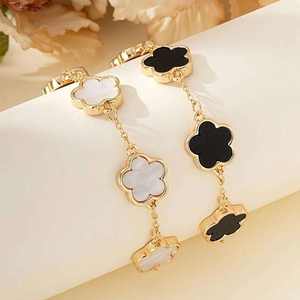 Pulsera de Cinco Hojas de Trébol Chapada en Oro de 18K, Pulseras de Eslabones, Pulsera de Trébol de Cuatro Hojas, Pulseras de la Suerte, Regalo de Cumpleaños para Mujer - Product Image 2