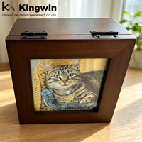 Vente en gros directe d'usine pour urne funéraire en bois pour animaux de compagnie avec cadre photo imprimé UV 30/50/70 Cu.in. Boîte commémorative personnalisée pour chat