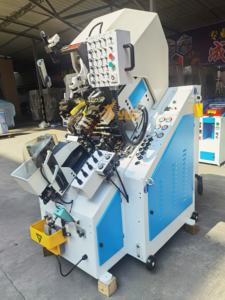 Máquina Automática Hidráulica <span class=keywords><strong>de</strong></span> 9 Pinzas para Hormado <span class=keywords><strong>de</strong></span> Punteras y Talones, Máquina <span class=keywords><strong>de</strong></span> Hormado para Calzado Deportivo/<span class=keywords><strong>de</strong></span> Cuero con Componente <span class=keywords><strong>de</strong></span> Motor Central - Product Image 4