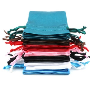 Satin Eco-Friendly Fashion Jewelry Cosmetics Bundle Bag for Gift Use Dust-Proof 10x15cm - Product Image 3