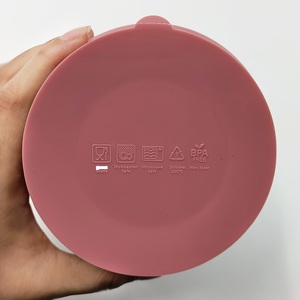 Ensemble d'alimentation pour bébé en silicone durable et écologique, comprenant des bols, des tasses à bec et une sucette pour enfants, design mignon de dessin animé, compatible lave-vaisselle - Product Image 5