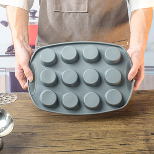 Venta caliente 12 cavidades forma redonda Muffin Cake Mold Pastelería Herramientas para hornear Hornear Silicona Cake Mold Muffin Sartenes - Product Image 6