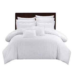 Customized luxury hotel bedding sets 100% cotton down feather comforter quilt customized microfiber