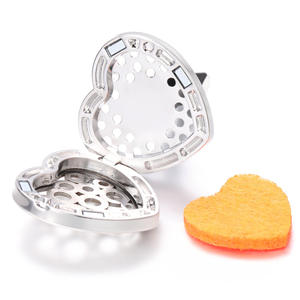 Difusor de Aromaterapia para Auto en Forma de Corazón, Clip para Rejilla de Ventilación, de Acero Inoxidable - Product Image 5