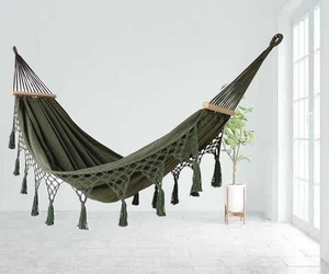 Ván treo võng bằng gỗ nguyên khối chống lật đơn hoặc đôi, vải bố dày dặn dùng cho cắm trại, có tua rua, màu xanh lá - Product Image 2