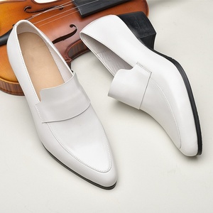 Nuevos zapatos de cuero casuales de hombre con punta en pico y tacón alto, zapatos formales de negocios de cuero para hombre, zapatos de hombre con punta poco profunda. - Product Image 2