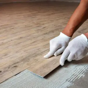 Vinil SPC WPC LVT PVC döşeme laminat parke Laminados plastik döşeme levha kuru geri lüks vinil karo