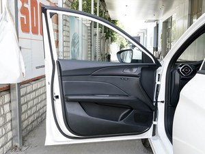 Nouvelle <span class=keywords><strong>Voiture</strong></span> Berline de Luxe Mg5 2026 1.5L 129ch L4 à Aspiration Naturelle avec Boîte de Vitesses et Toit Ouvrant – Achat Direct de Chine à Prix Avantageux - Product Image 4
