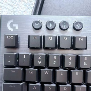 Logitech-Teclados mecánicos inalámbricos G913/G913 TKL RGB, teclados para videojuegos a prueba de agua - Product Image 4