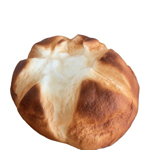 Pan de queso y ajo de 6 pulgadas, 1 unidad, de poliuretano, delicioso, para desmenuzar, accesorios para fiestas, juguetes de mozzarella para la cena, cocina - Product Image 1