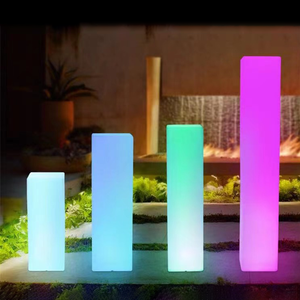 Piliers lumineux à LED RGB à changement de couleur à distance, en plastique, pour extérieur, lampadaires de Noël, CRI élevé 90 - Product Image 1