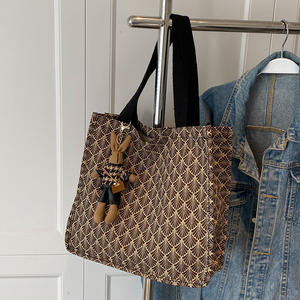 2025 nuevo bolso de mano con abalorio de conejo a cuadros diseño moderno práctico y hermoso - Product Image 6