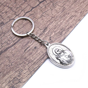 Porte-clés ovale en métal, alliage de zinc, avec portrait de Jésus en relief, article cadeau - Product Image 3