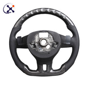 Volant en fibre de carbone en cuir demi-perforé pour VW <span class=keywords><strong>Volkswagen</strong></span> <span class=keywords><strong>Golf</strong></span> R 6 7 7.5 <span class=keywords><strong>8</strong></span> MK8 MK7 8R Gti <span class=keywords><strong>Gtd</strong></span> Modèles Passat CC - Product Image 5