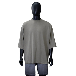 T-shirt da uomo personalizzata 250gsm FOG in cotone 100% <span class=keywords><strong>con</strong></span> collo alto e maniche <span class=keywords><strong>a</strong></span> <span class=keywords><strong>pipistrello</strong></span>, oversize vintage <span class=keywords><strong>con</strong></span> spalle scese, per l'estate - Product Image 1