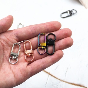 Ganchos de Metal Resistentes de Fábrica Directa con Cierre de Mosquetón Giratorio para Llaveros, Correas de Perro y Accesorios de Bolsos - Product Image 4