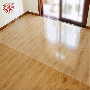 Hoja de <span class=keywords><strong>PVC</strong></span> suave vertical Hoja de <span class=keywords><strong>PVC</strong></span> transparente Anti-aceite Claro Flexible Hoja de plástico de vidrio suave Rollo para protección del piso - Product Image 4