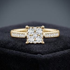 Bague de fiançailles de luxe en diamant de laboratoire taille cluster avec pierres latérales pavées, en or rhodié 10K/14K/18K ou argent 925/935, idéale pour un cadeau de mariage - Product Image 1