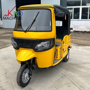 Tricycle à essence personnalisé avec couverture en <span class=keywords><strong>toile</strong></span> imperméable, <span class=keywords><strong>châssis</strong></span> stable <span class=keywords><strong>pour</strong></span> les trajets urbains de courte distance - Product Image 2