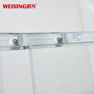 Cabine <span class=keywords><strong>de</strong></span> <span class=keywords><strong>douche</strong></span> anti-explosion moderne en aluminium chromé avec double porte coulissante en verre trempé et plateau en forme <span class=keywords><strong>de</strong></span> sector - Product Image 4