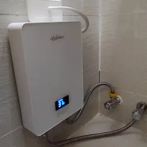 热便宜无水箱3500W 5500W 110V 220V热水厨房浴室淋浴即时电热水器，带免费淋浴套件