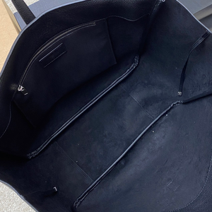 Sacs minimalistes pour femmes: style urbain avec texture luxueuse - Product Image 2