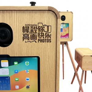 Nouvelle conception de photomaton de mariage rétro en bois double face avec support d'<span class=keywords><strong>imprimante</strong></span> compatible iPad, prix de gros portable - Product Image 4