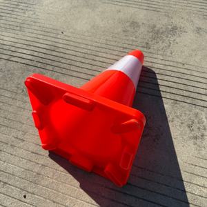 Cône de signalisation routière en PVC de 45 cm avec bande réfléchissante haute visibilité, vente en gros - Product Image 6