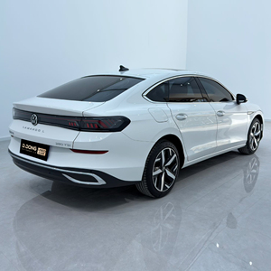 <span class=keywords><strong>Volkswagen</strong></span> Lamando L 280TSI DSG <span class=keywords><strong>Sport</strong></span> Edition 150CV Benzina Berlina Usata 2023 con Telecamera Posteriore, Sedili in Pelle, Riscaldamento, Guida a Sinistra - Product Image 2