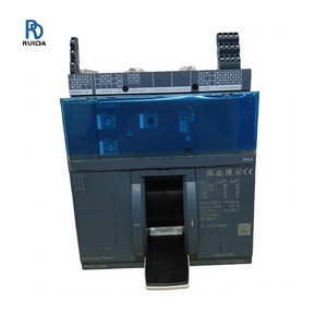 3VA2712-5AB03-0AA0เบรกเกอร์แบบแม่พิมพ์แรงดันต่ำ3P ตัวทำลาย70kA พลาสติกทองแดง - Product Image 1