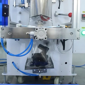 Machine de comptage et d'emballage de vis, petite ensacheuse automatique pour pièces en plastique, écrous et boulons avec disque vibrant - Product Image 3