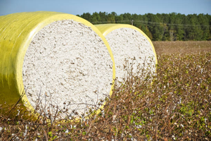 Film d'emballage pour balles de coton haute résistance résistant aux UV pour l'exportation du coton - Product Image 1