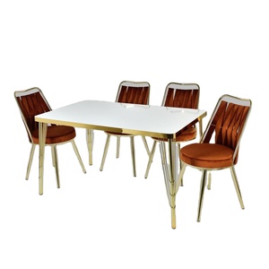 Juego de Comedor Moderno con 4 Sillas, Cubierta de Vidrio Templado, Patas de Metal, Diseño Extensible, Muebles de Comedor Ecológicos y Duraderos para el Hogar - Product Image 1