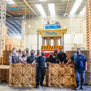 ماكينة جديدة عالية الكفاءة لصناعة اللصائح الخشبية المضغوطة، ماكينة كتل مصانع التصنيع مع محرك المكونات الأساسية ومتحكم منطقي قابل للضبط