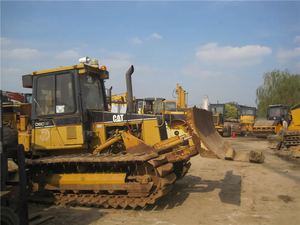 Bulldozer Caterpillar D6D d'occasion, également disponible : D6G, D6C, D6N, D7G, D7H, D7R, D8R - Product Image 2