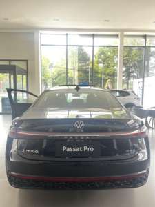 <span class=keywords><strong>Passat</strong></span> Pro 2025 <span class=keywords><strong>Volkswagen</strong></span> 1.5T per <span class=keywords><strong>Passat</strong></span> Pro Berlina a Benzina di Medie <span class=keywords><strong>Dimensioni</strong></span> Guida a Sinistra Nuova Condizione Interni Scuri per Adulti - Product Image 5