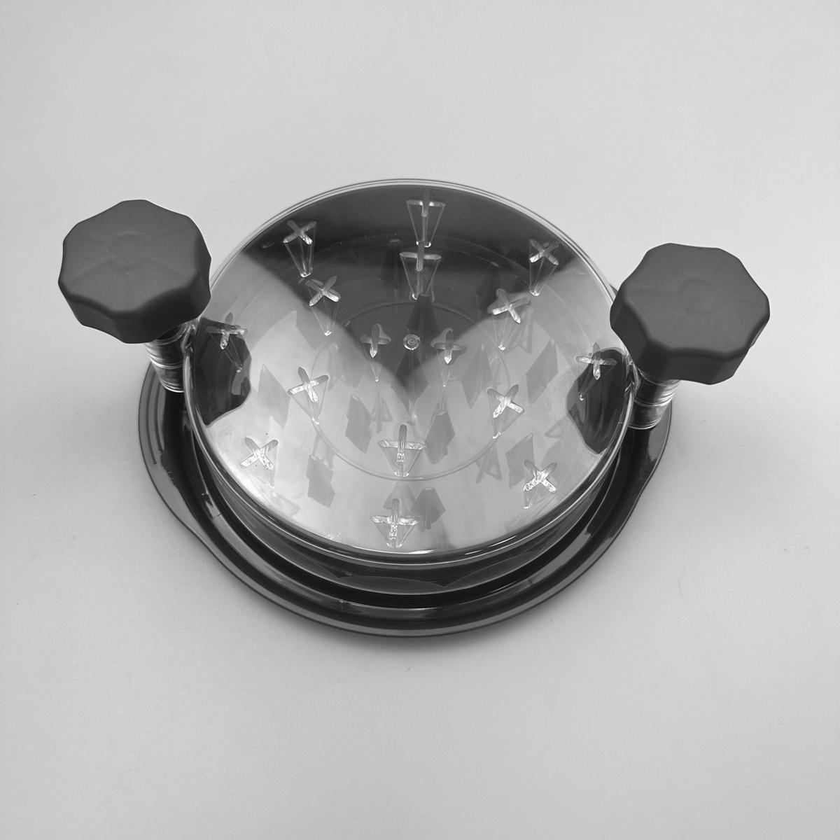 Petit hachoir à viande noir clair